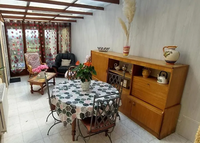 Chez Marcelle Ferienhaus Eteignieres